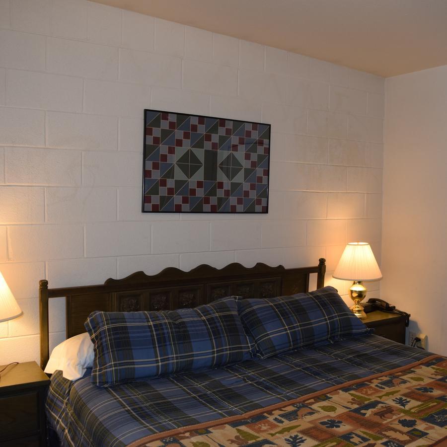 Chateau Rouge Red Lodge Bagian luar foto
