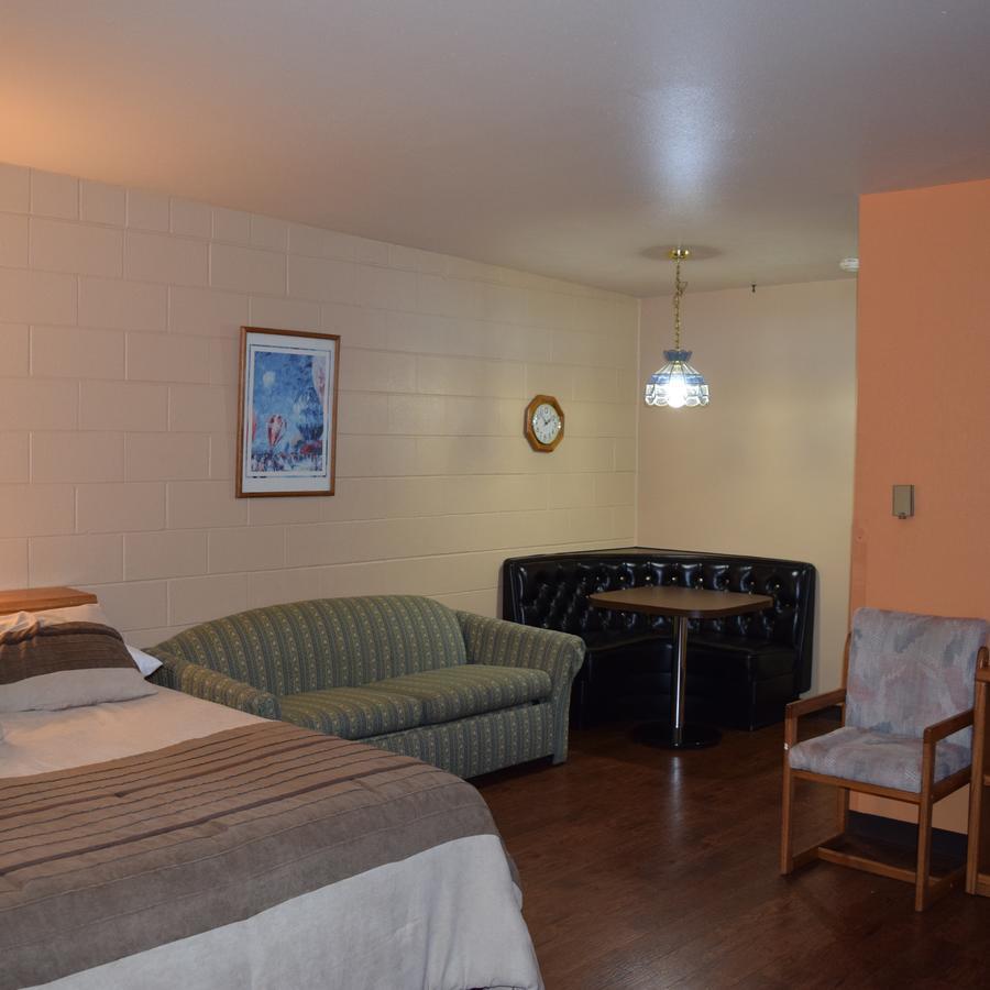 Chateau Rouge Red Lodge Bagian luar foto